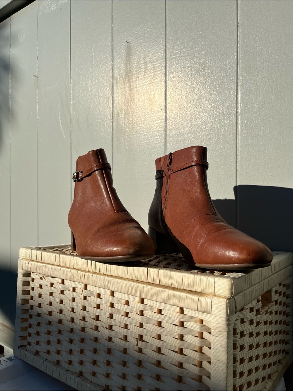 Clarks Chestnut Leather Ankle Booties with Block Heel - Picture 4 of 4
